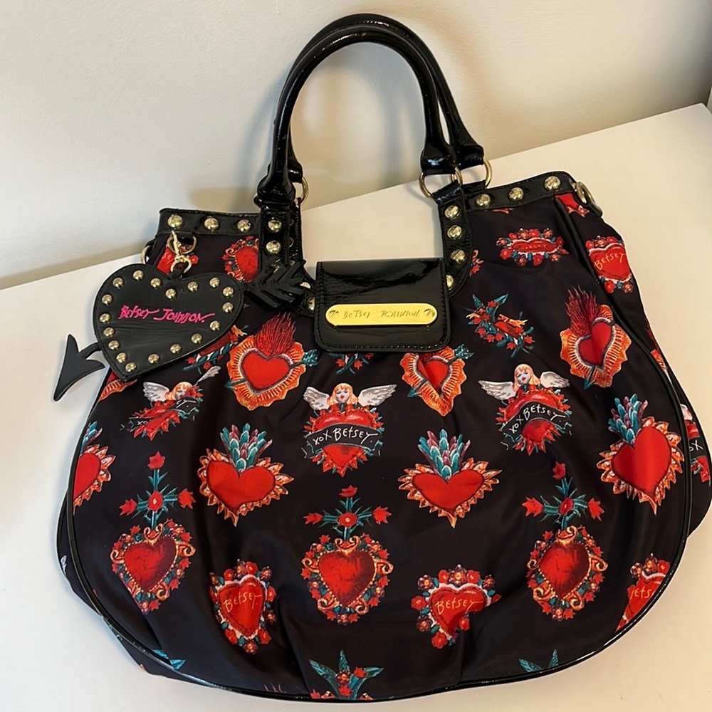 Rare Betsey Johnson sacred heart shoulder bag with Patent leather accents
